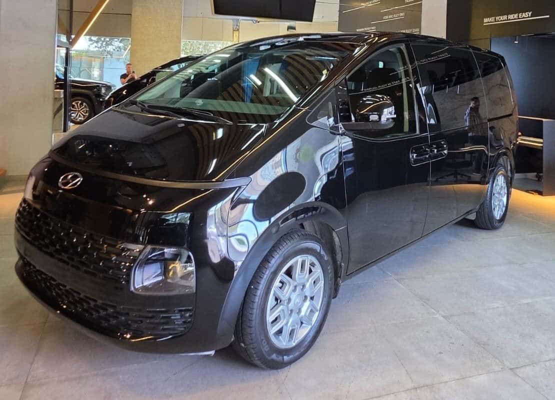 Staria Black Brand New 2027 Staria Black Brand New 2027